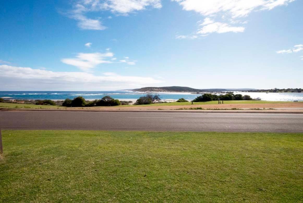 Pelican Shore Oceanfront Villa 6 Kalbarri Eksteriør bilde